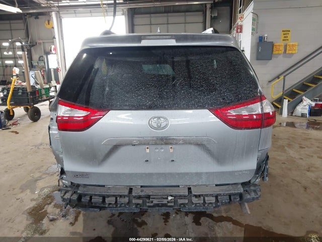 5TDYK3DC7FS634334 Toyota Sienna Limited Premium 7 Passenger