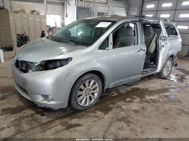 5TDYK3DC7FS634334 Toyota Sienna Limited Premium 7 Passenger