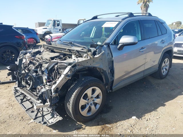 2T3K1RFV1KW005719 Toyota RAV4 LE