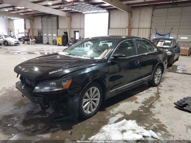 44290664 :رقم المزاد ، 1VWCP7A38DC069045 vin ، 2013 Volkswagen Passat 2.5l Sel Premium مزاد بيع