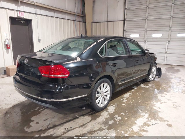 44290664 :رقم المزاد ، 1VWCP7A38DC069045 vin ، 2013 Volkswagen Passat 2.5l Sel Premium مزاد بيع