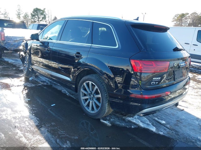 2018 AUDI Q7 WA1VAAF77JD010655 Photo 2