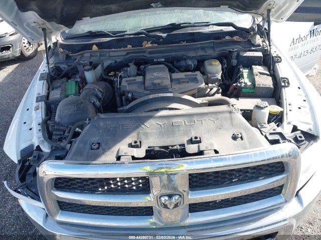 3C6UR5HL2JG336823 RAM 2500 Tradesman 4x4 8&#039; Box
