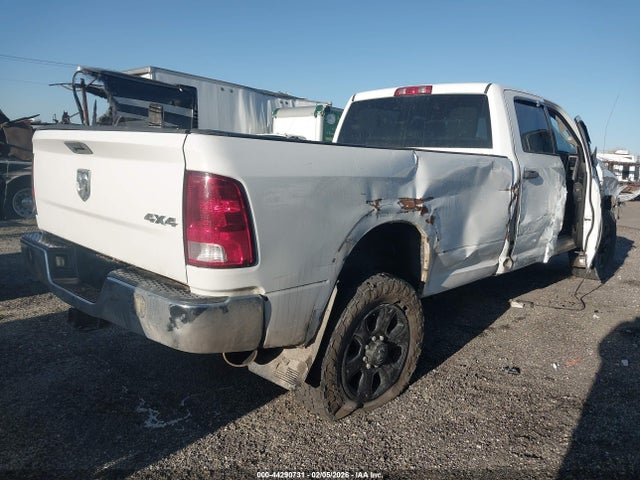 3C6UR5HL2JG336823 RAM 2500 Tradesman 4x4 8&#039; Box