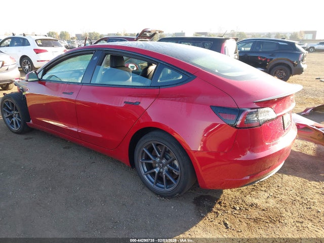 2022 TESLA MODEL 3 5YJ3E1EA1NF318496 Photo 2