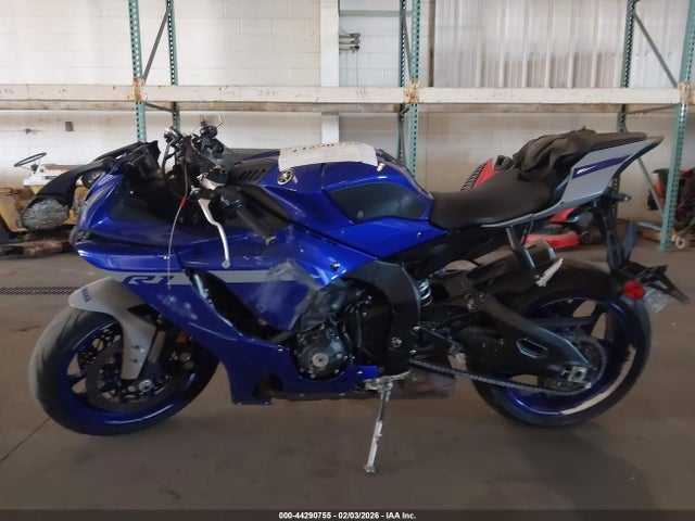 Yamaha YZFR1 2021 JYARN66E6MA001681 Image 13