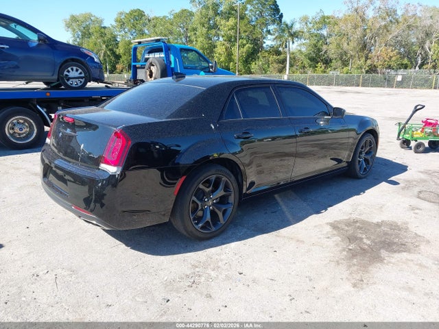 44290776 :رقم المزاد ، 2C3CCAAG4PH678816 vin ، 2023 Chrysler 300 Touring مزاد بيع
