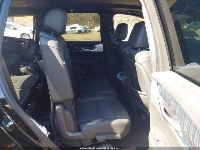 2023 CADILLAC XT6 1GYKPCRS6PZ168753 Photo 7