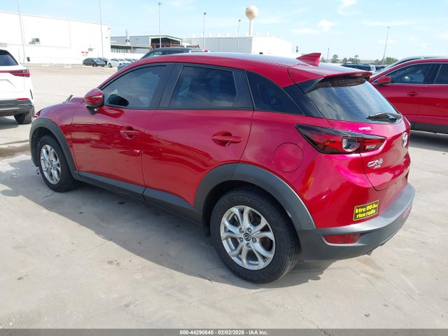 2020 MAZDA CX-3 JM1DKFB77L1465415 Photo 2