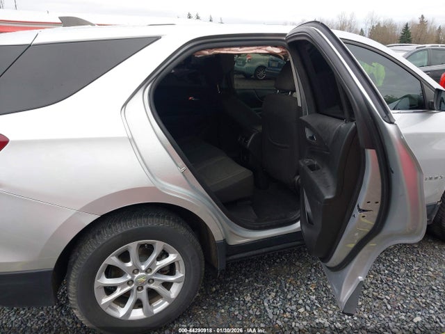 Chevrolet EQUINOX LT 2018 3GNAXJEV0JS628698 Image 8