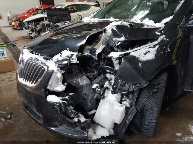44290928 :رقم المزاد ، 1G4GC5E34DF331992 vin ، 2013 Buick Lacrosse Leather Group مزاد بيع