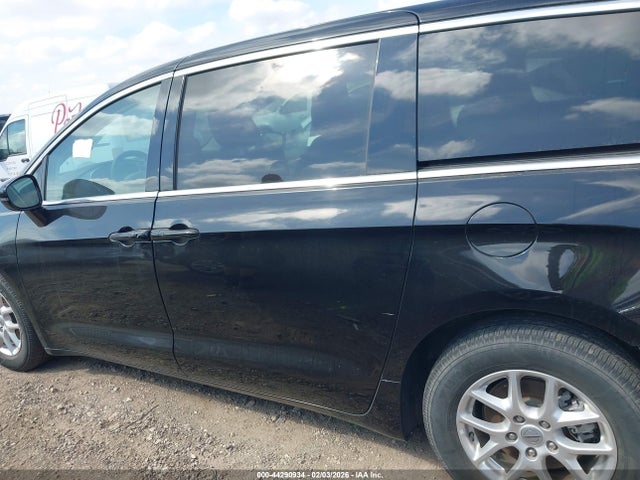 Chrysler Pacifica Touring L 2024 2C4RC1BG5RR136125 Image 15