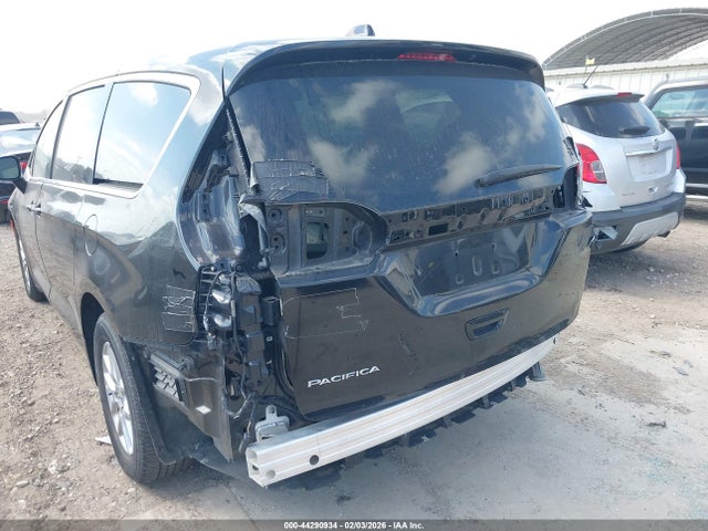 Chrysler Pacifica Touring L 2024 2C4RC1BG5RR136125 Image 6