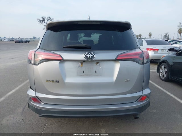 Toyota RAV4 LE 2017 2T3ZFREV5HW392611 Image 17