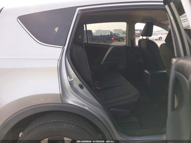 Toyota RAV4 LE 2017 2T3ZFREV5HW392611 Image 8
