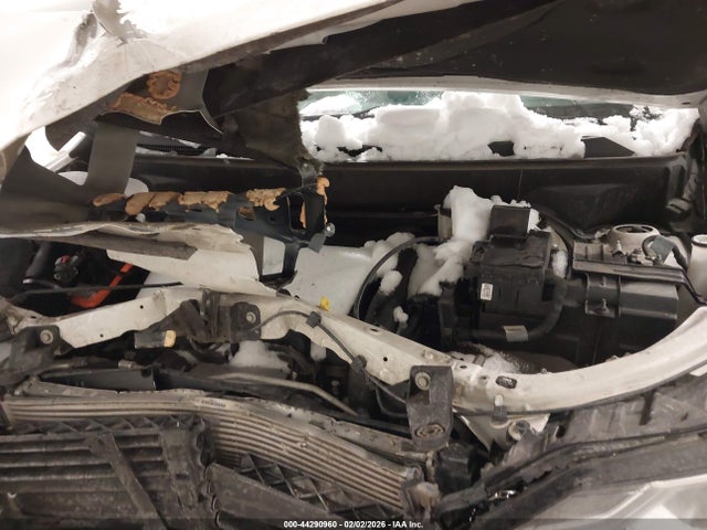 3GNAXHEV4KS563638 Chevrolet EQUINOX LS