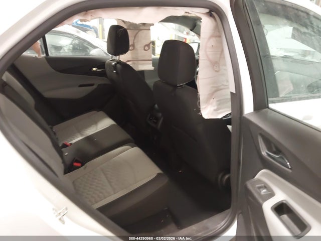 3GNAXHEV4KS563638 Chevrolet EQUINOX LS