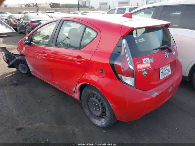 JTDKDTB3XF1111762 Toyota Prius C Two