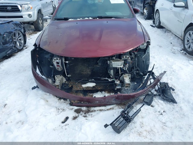 44290976 :رقم المزاد ، 1C3CCCBB1FN584977 vin ، 2015 Chrysler 200 S مزاد بيع