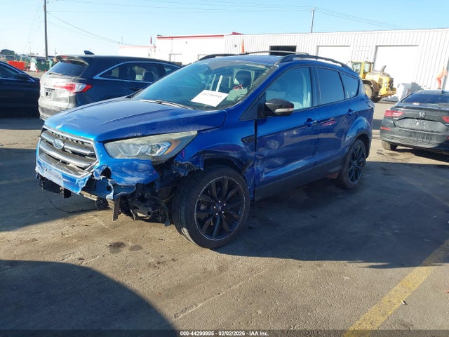 1FMCU9JD4HUA86226 Ford Escape Titanium