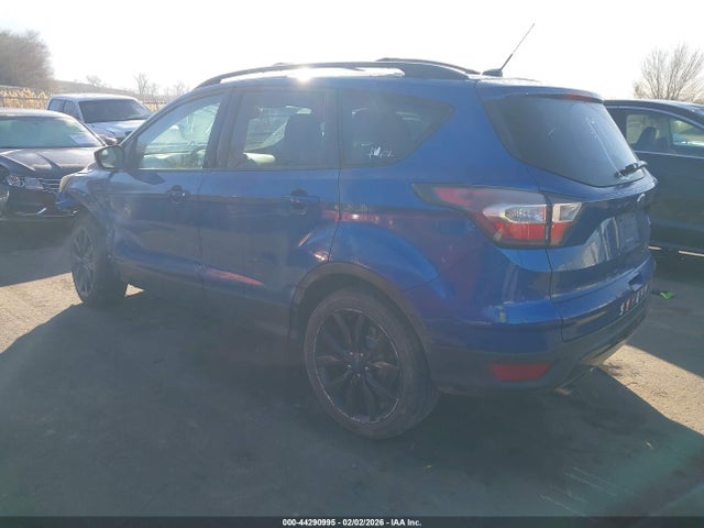 1FMCU9JD4HUA86226 Ford Escape Titanium