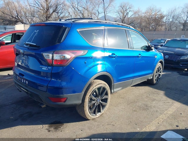 1FMCU9JD4HUA86226 Ford Escape Titanium