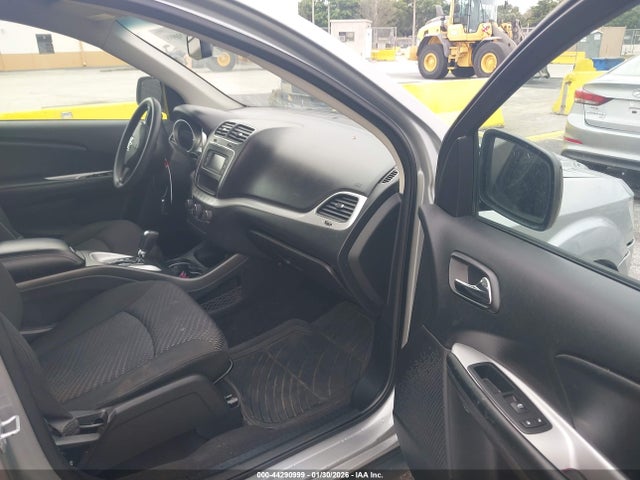 2019 DODGE JOURNEY 3C4PDCBB3KT810618 Photo 4