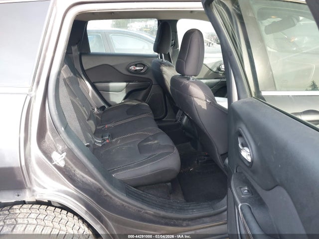 1C4PJMCSXFW582792 Jeep Cherokee Latitude