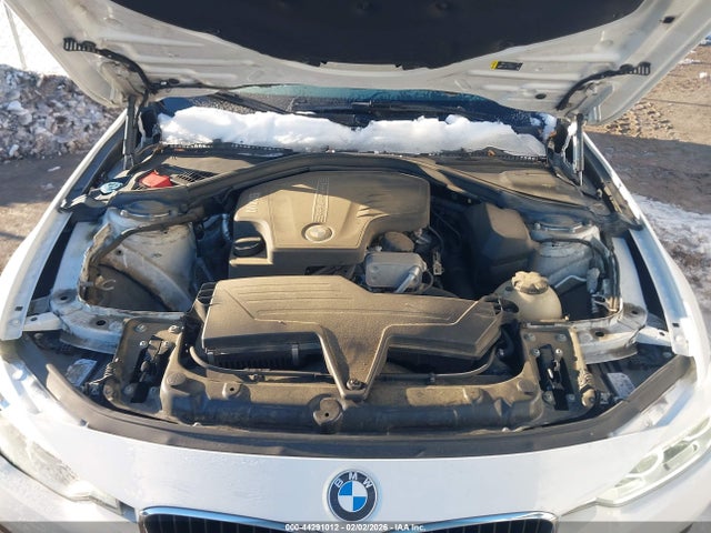 WBA8E5G54JNU45782 BMW 320i Xdrive
