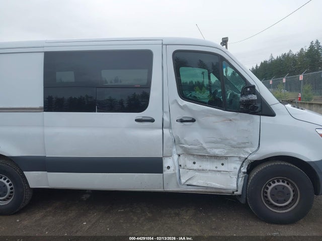 W1W40BHY3MT048107 Mercedes-Benz Sprinter 2500 Standard Roof I4