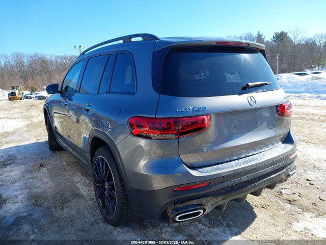 2020 MERCEDES-BENZ GLB 250 W1N4M4HB8LW059049 Photo 2