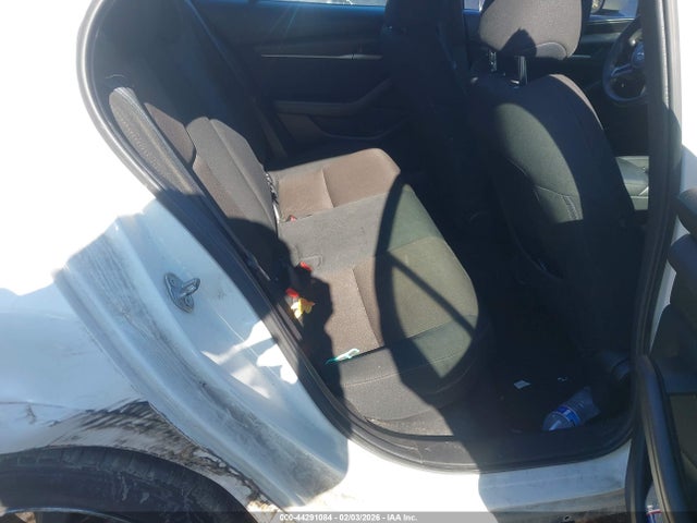 2019 MAZDA MAZDA3 3MZBPABL1KM114300 Photo 7