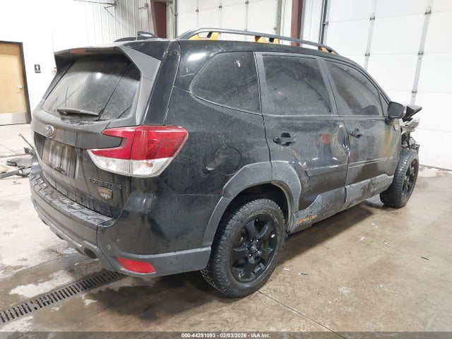Продажа на аукционе авто 2022 Subaru Forester Wilderness, vin: JF2SKAMC2NH460297, номер лота: 44291093