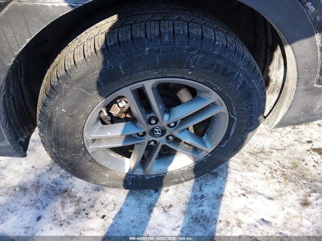 5XYZTDLB1HG380054 Hyundai Santa Fe Sport 2.4l