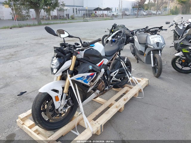 2024 BMW S 1000 WB10E5305R6J06851 Photo 1