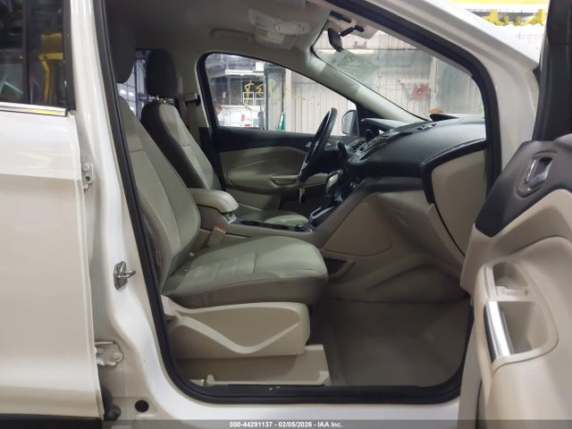 1FMCU0GX7FUC59098 Ford ESCAPE SE