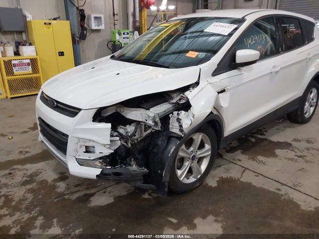 1FMCU0GX7FUC59098 Ford ESCAPE SE