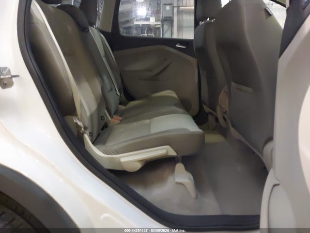 1FMCU0GX7FUC59098 Ford ESCAPE SE