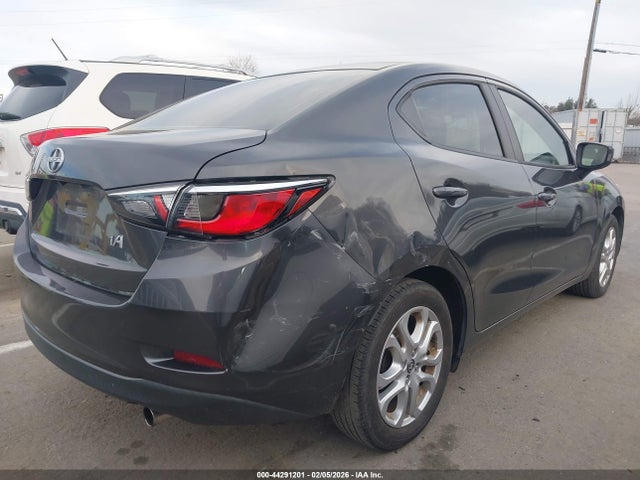 3MYDLBZVXGY131571 Scion IA