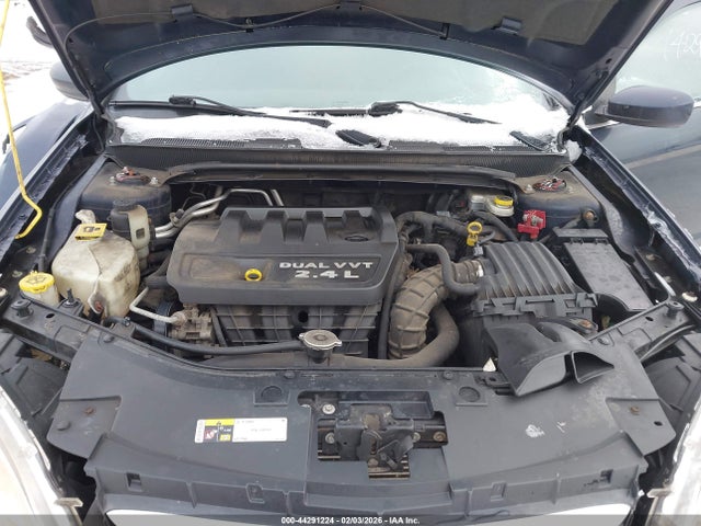 2014 Chrysler 200 Touring მანქანა იყიდება აუქციონზე, vin: 1C3CCBBBXEN101026, აუქციონის ნომერი: 44291224
