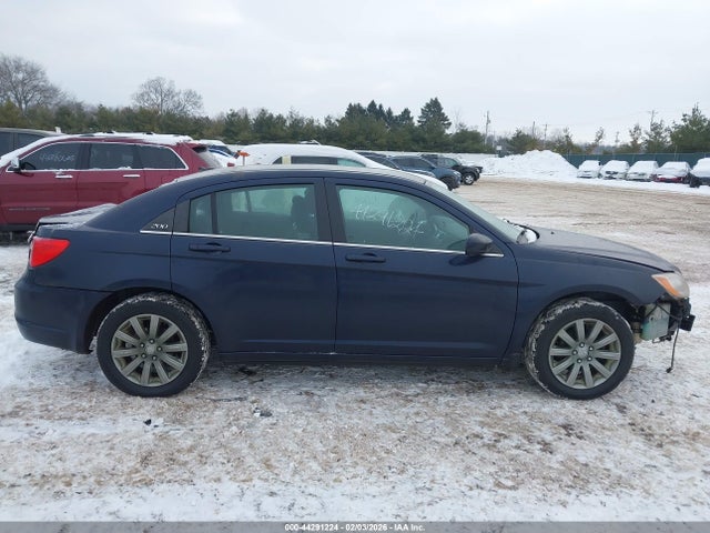 2014 Chrysler 200 Touring მანქანა იყიდება აუქციონზე, vin: 1C3CCBBBXEN101026, აუქციონის ნომერი: 44291224