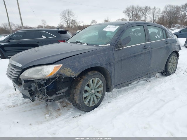 2014 Chrysler 200 Touring მანქანა იყიდება აუქციონზე, vin: 1C3CCBBBXEN101026, აუქციონის ნომერი: 44291224