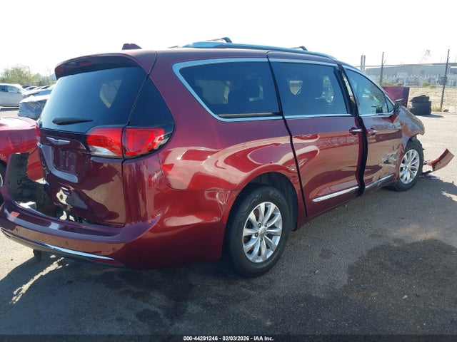 Chrysler Pacifica Touring L 2018 2C4RC1BG3JR287632 Image 4