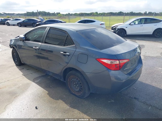 2019 TOYOTA COROLLA 5YFBURHE5KP944399 Photo 2
