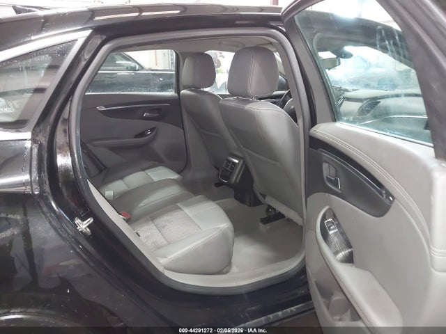 Chevrolet IMPALA 1LT 2017 2G1105S31H9147110 Image 8