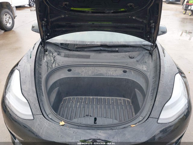 44291273 :رقم المزاد ، 5YJ3E1EA9MF063773 vin ، 2021 Tesla Model 3 Standard Range Plus Rear-wheel Drive مزاد بيع