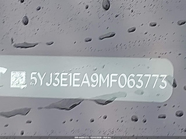 44291273 :رقم المزاد ، 5YJ3E1EA9MF063773 vin ، 2021 Tesla Model 3 Standard Range Plus Rear-wheel Drive مزاد بيع
