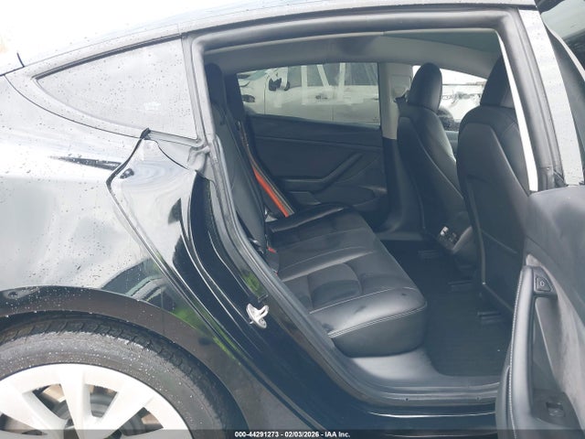 44291273 :رقم المزاد ، 5YJ3E1EA9MF063773 vin ، 2021 Tesla Model 3 Standard Range Plus Rear-wheel Drive مزاد بيع