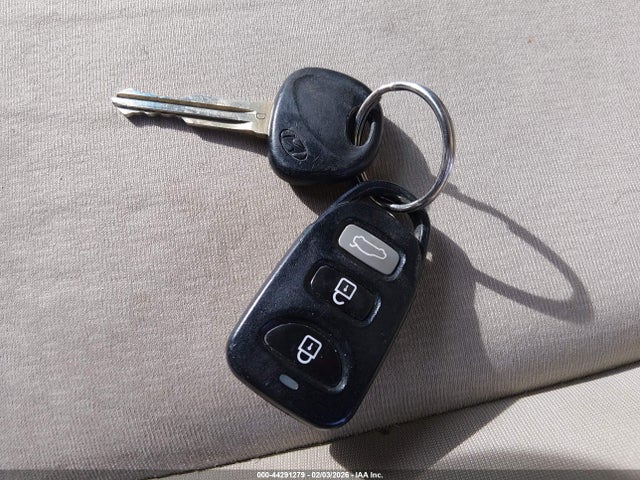 2008 HYUNDAI ELANTRA KMHDU46DX8U450827 Photo 10