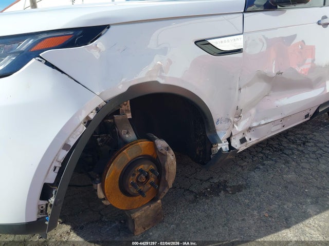 SALRT2RV5JA057081 Land Rover Discovery Hse Luxury